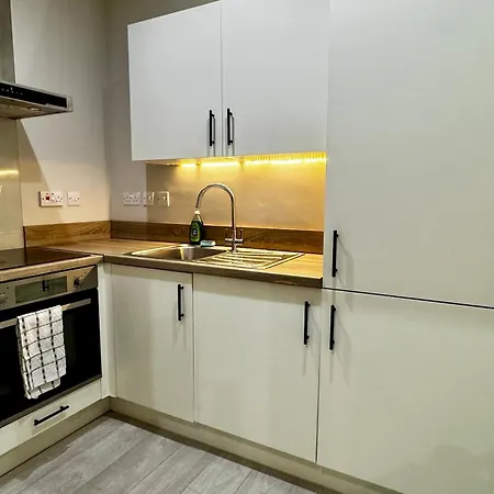 Centenary House Luxury Designer In Centre Leeds (West Yorkshire)