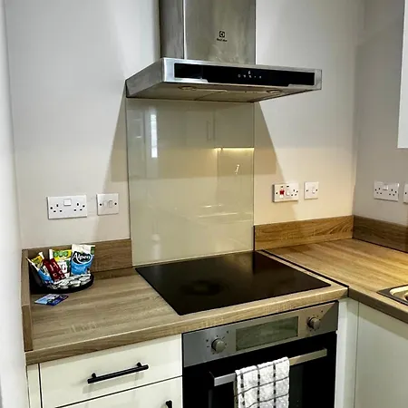 Centenary House Luxury Designer In Centre * Leeds (West Yorkshire)